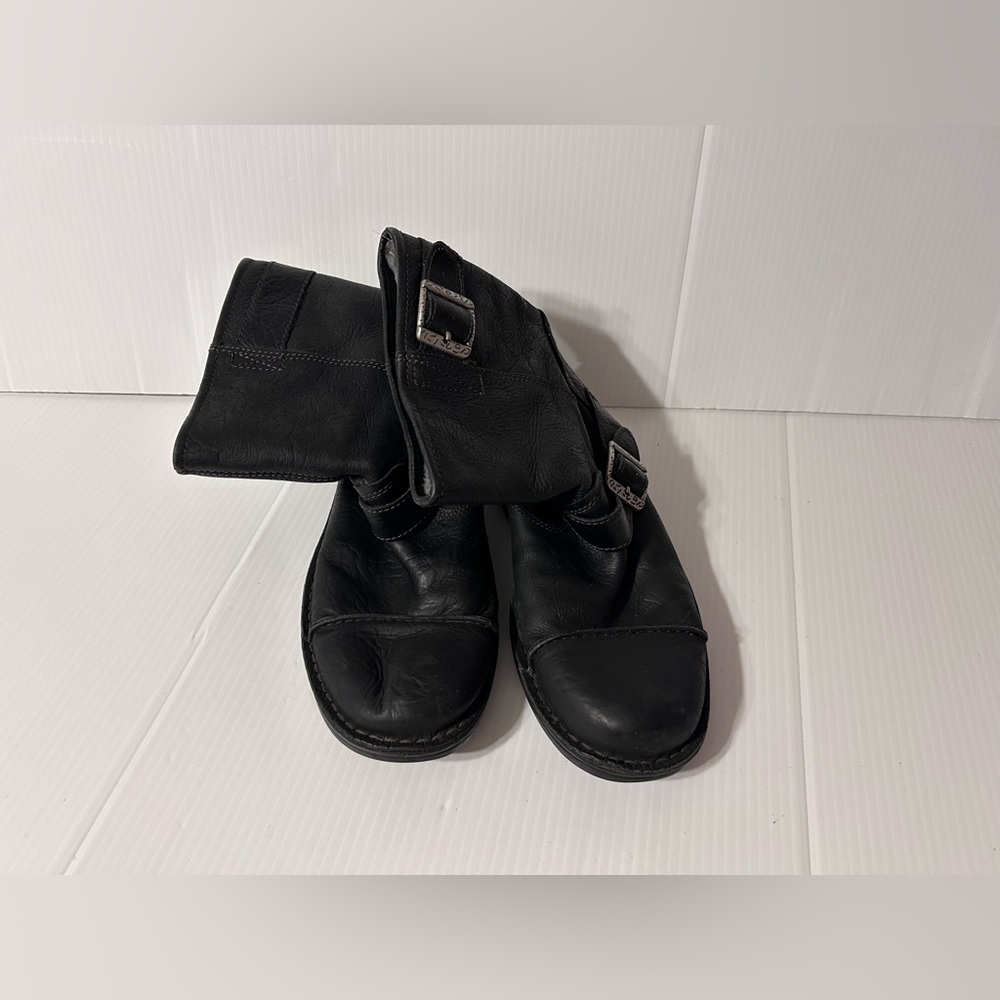 UGG SN3040 black leather sheepskin-lined winter combat buckle boots men size 8 - Picture 13 of 13